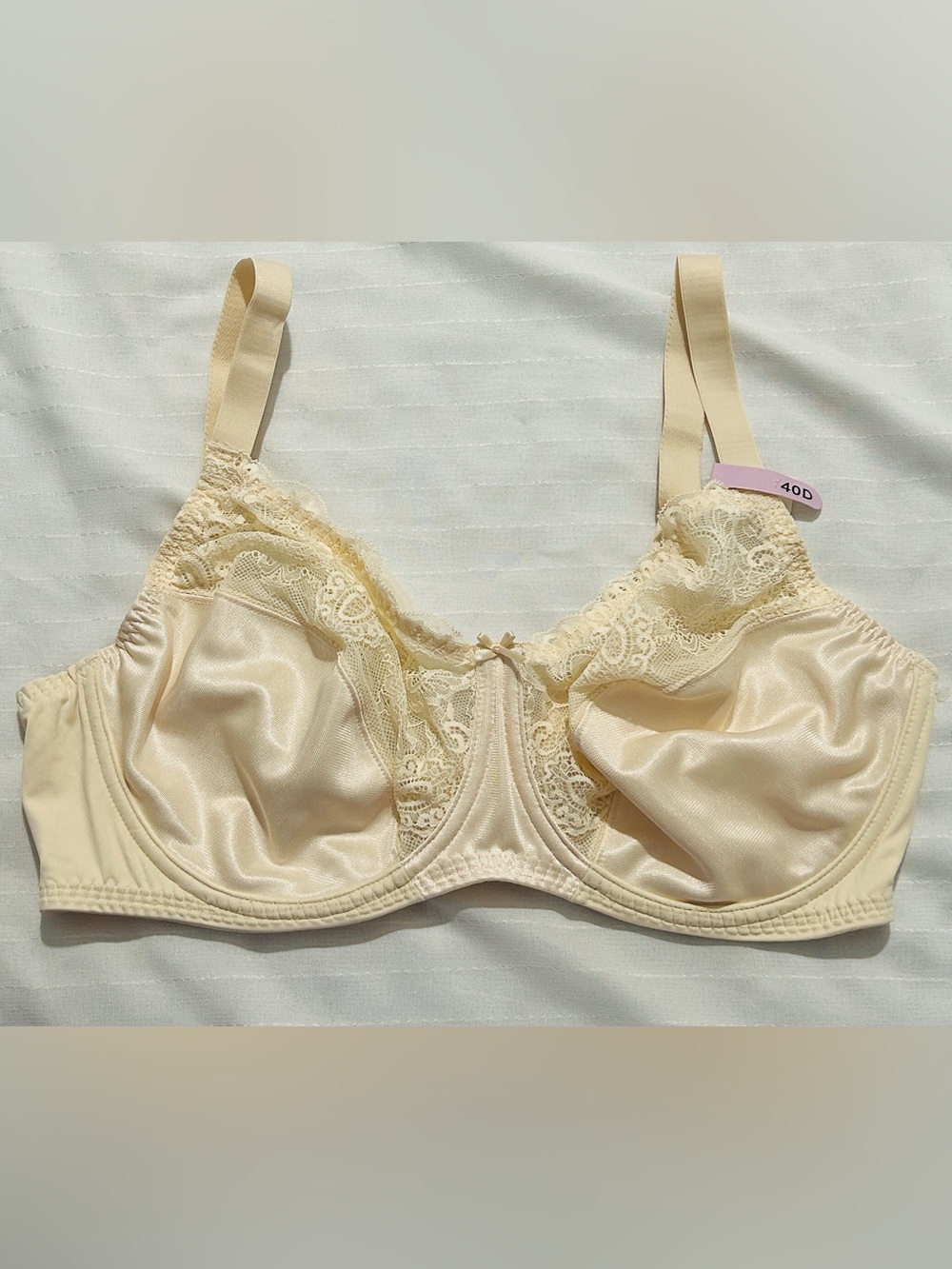 Playtex Lace Trim Underwire Bra - Cream
